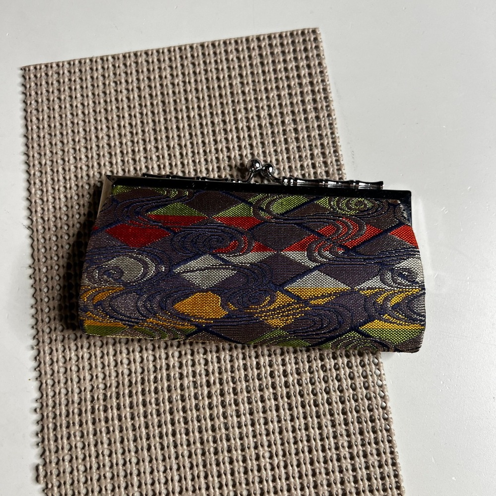 Vintage Brocade Kiss Lock Coin Purse Silver Tone Bamboo Trim Geometric Woven Bag